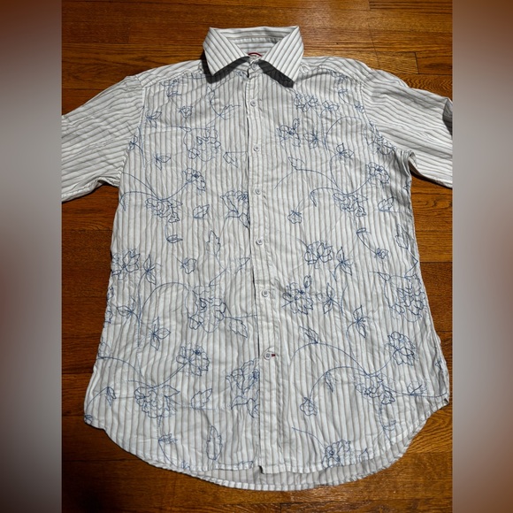 Vintage 90’s Guess Embroidered Button Down Shirt (Large) - Picture 4 of 15